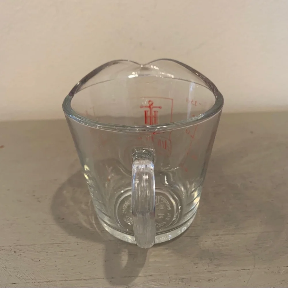 Vintage Anchor Hocking Glass Measuring Cup